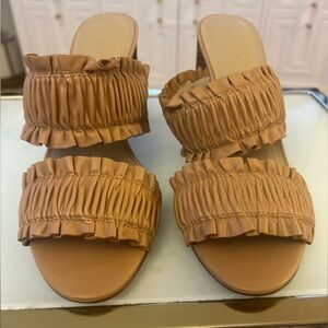 Ann Taylor Hartley Ruffle Detail Sandal - New -Size 9